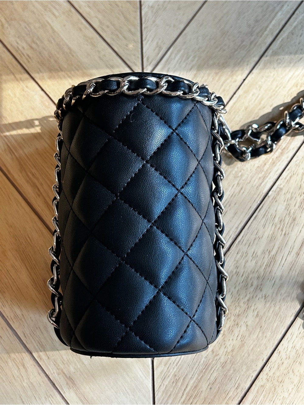 White House Black Market Black Quilted Chain Crossbody